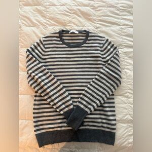 Everlane Women’s Cashmere Striped Crewneck Sweater in Charcoal and Cream